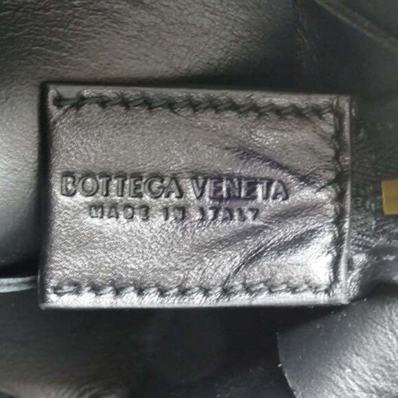 BOTTEGA VENETA Black Intrecciato Shoulder Bag